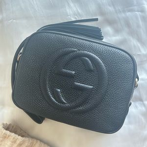 GUCCI SOHO DISCO CROSSBODY BAG IN BLACK